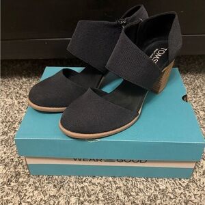TOMS Black Fabric Elastic Strap Block Heels